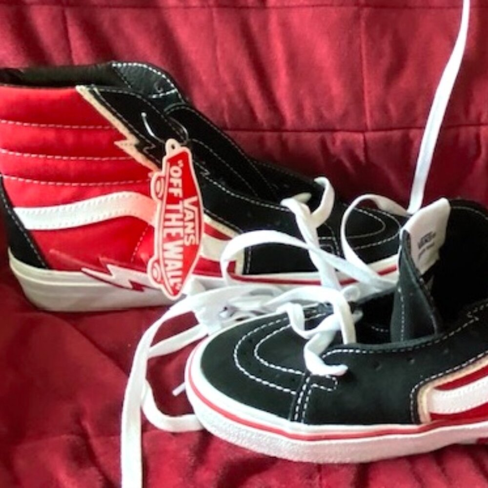Vans Red & Black Bolt Hi Tops M6.5 W8 NWT!!